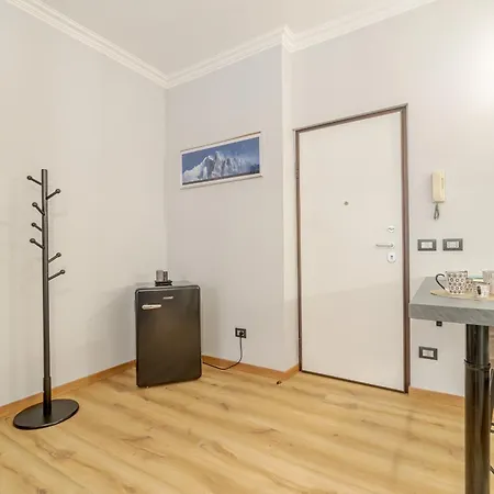 Guesthost - Mm Pozzo Strada Mini Subway *