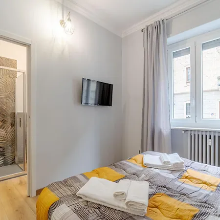 Guesthost - Mm Pozzo Strada Mini Subway Apartment