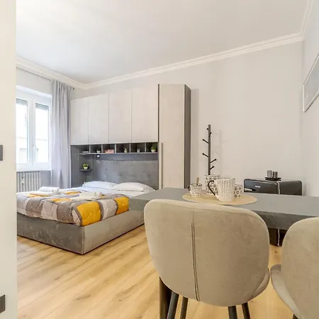 Guesthost - Mm Pozzo Strada Mini Subway トリノ